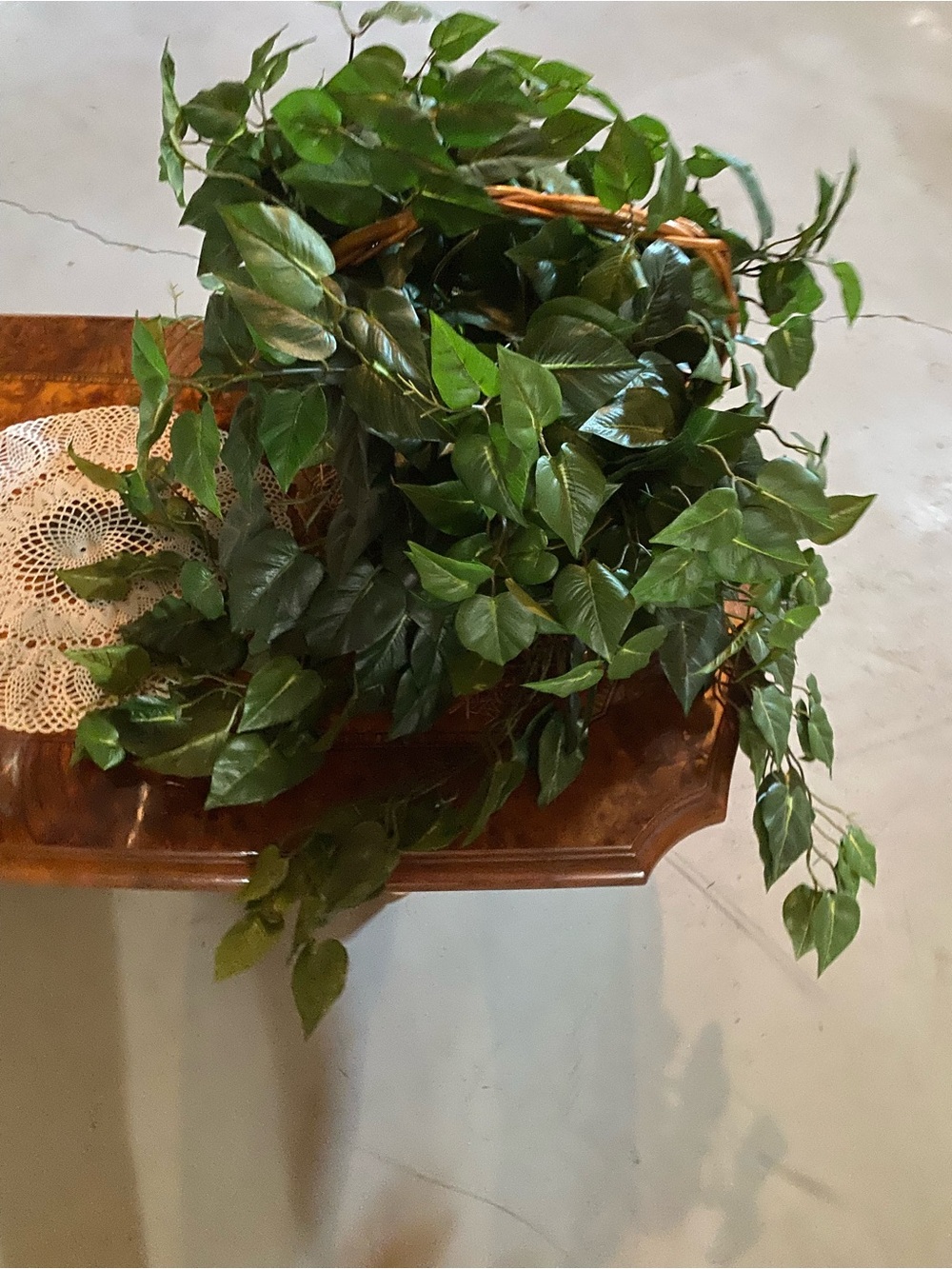 Realistic Green Leaf basket - Lifelike Artificial Foliage Accent - Picture 4 of 7